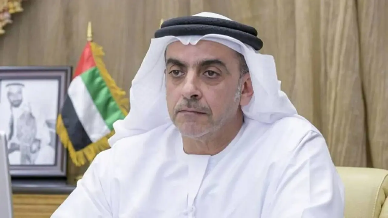 سيف بن زايد ووزير داخلية كازاخستان يناقشان تعزيز التعاون الأمني